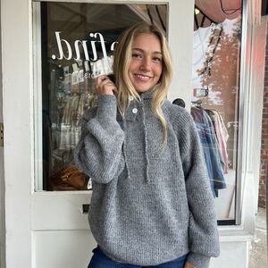 Urban Daizy grey ribbed knit sweater with hooded scarf